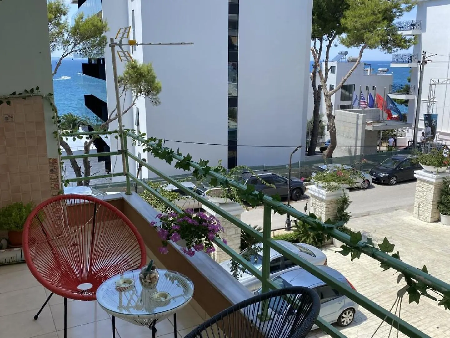 Seaview Apartments Σαράντα 0*,